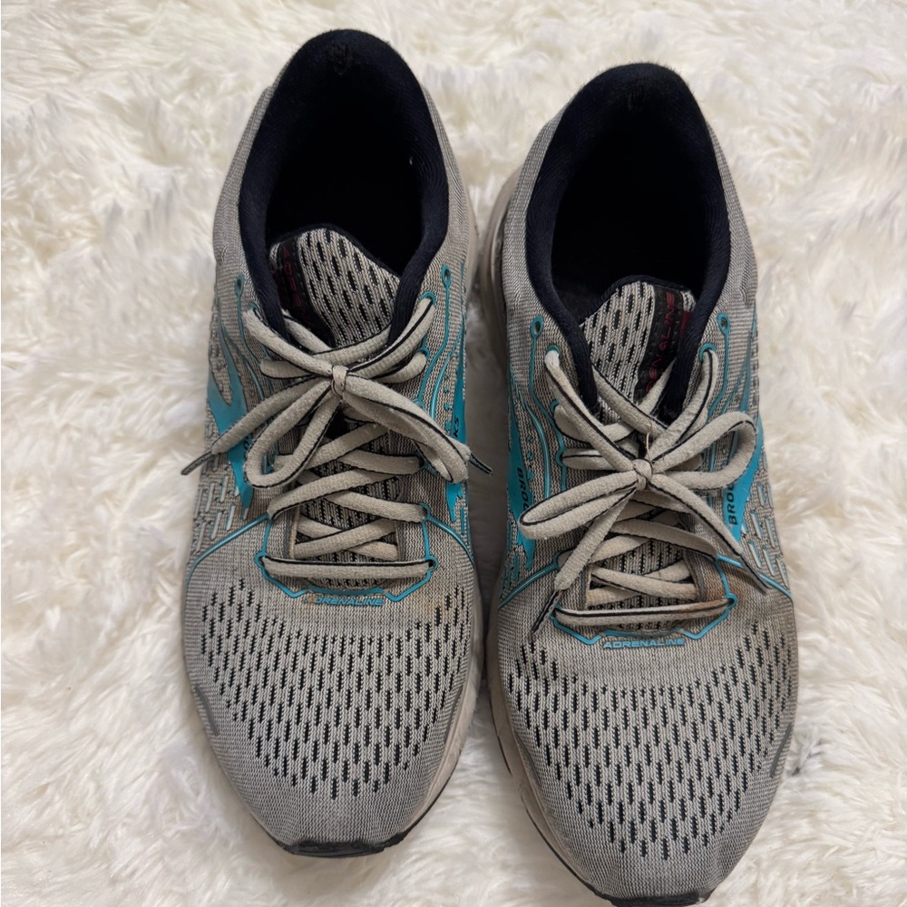 Women’s Brooks Running Shoes